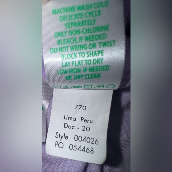 Lilly Pulitzer Luxletic Areli Pullover Lilac Light Verbena V-Neck Soft Sz S EUC - Picture 5 of 11